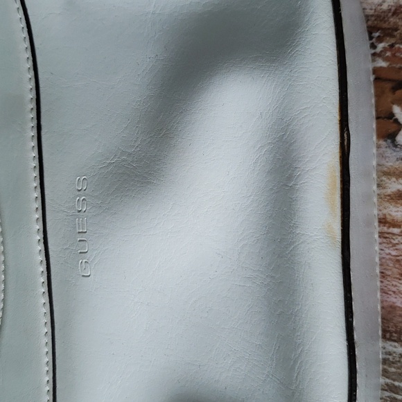 Guess Handbag - Picture 4 of 4